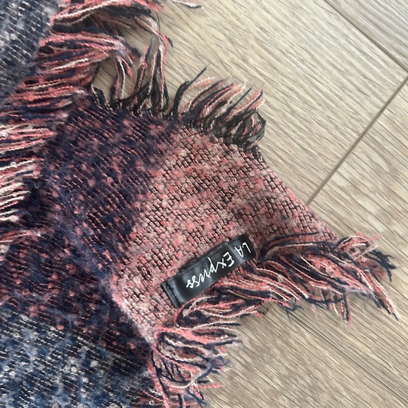 Blanket scarf - Picture 2 of 2